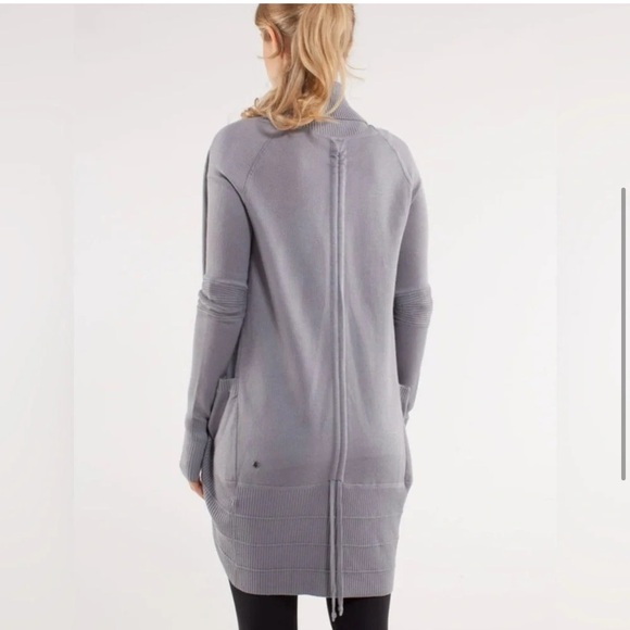 🍋 Lululemon Transformation Wrap - Picture 1 of 11